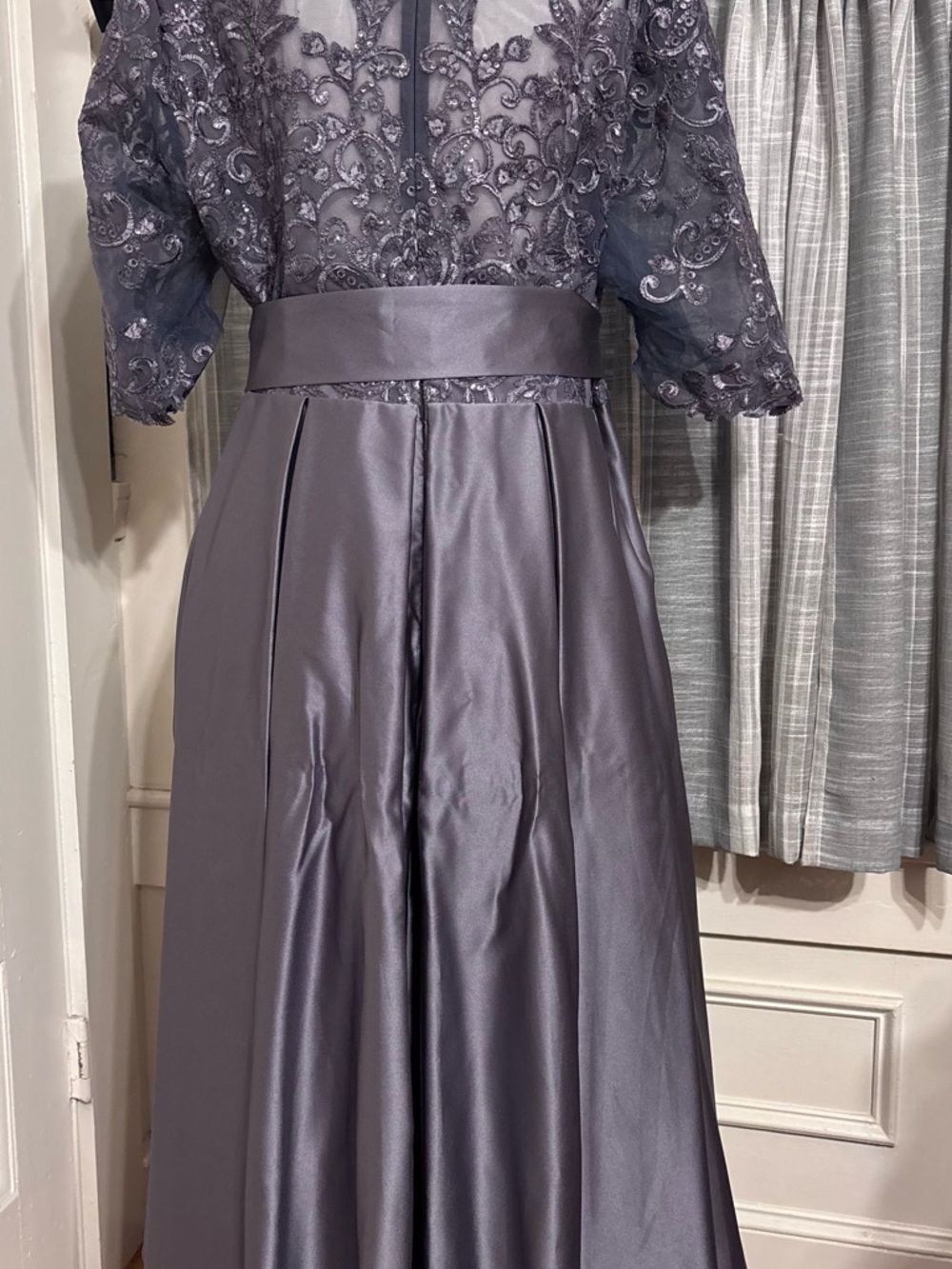 JJs House Silver Metallic Lavender Lace & Satin Midi Dress - Picture 12 of 12